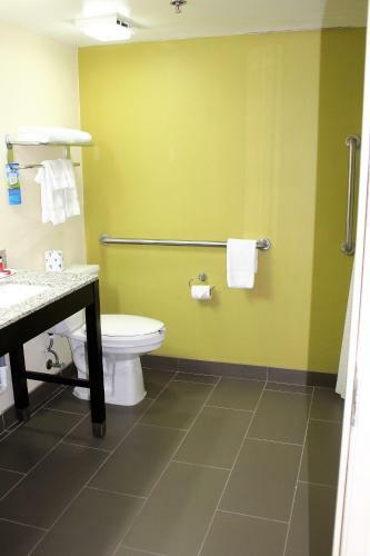 Hotel Baymont Inn & Suites Newark