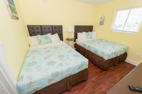 Motel Brightwater Suites