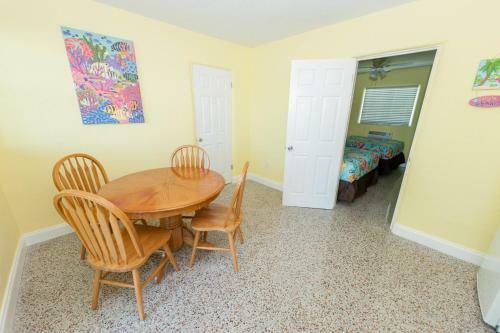 Motel Brightwater Suites