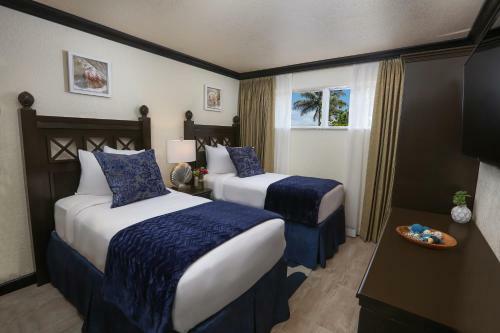 Hotel Wakulla Two Bedroom Suites Resort