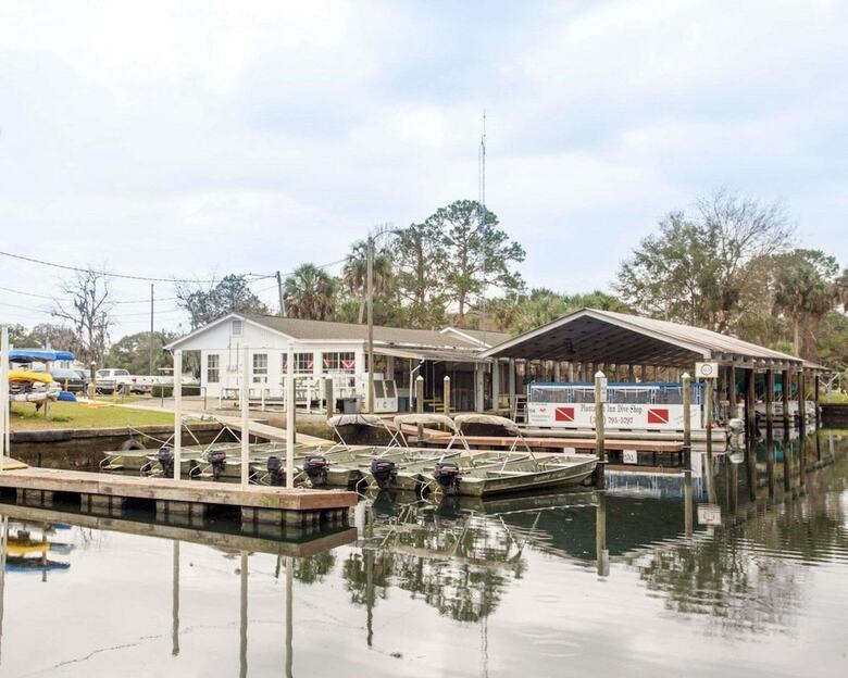 Hotel Plantation On Crystal River