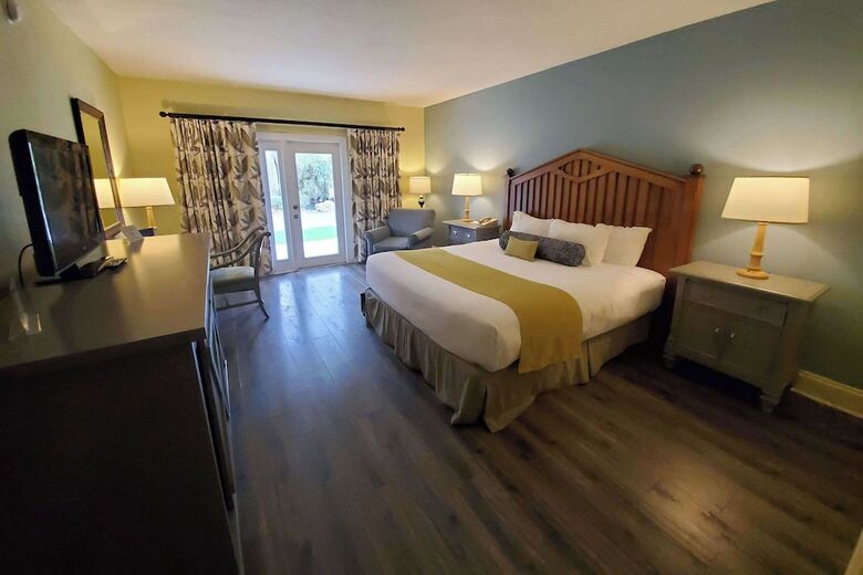 Hotel Plantation On Crystal River
