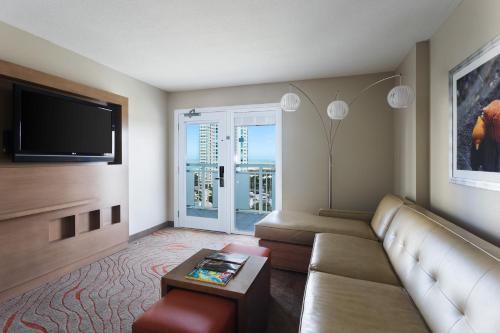 Hotel Clearwater Beach Marriott Suites On Sand Key