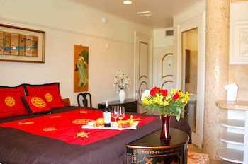 Pearl Of The Sea Luxury Bed & Breakfast
