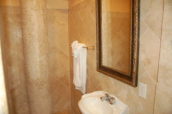 Pearl Of The Sea Luxury Bed & Breakfast