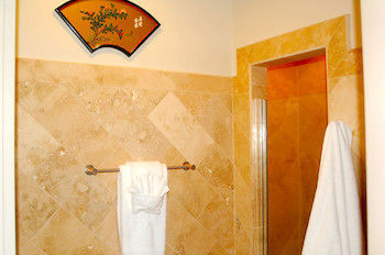 Pearl Of The Sea Luxury Bed & Breakfast