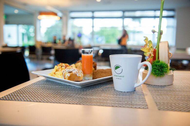Hotel Element Miami Doral