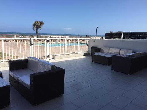 Hotel Econolodge Oceanfront