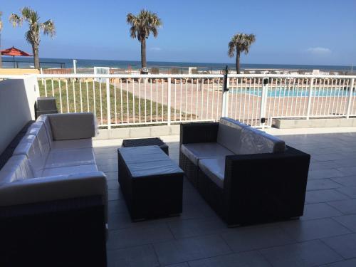 Hotel Econolodge Oceanfront