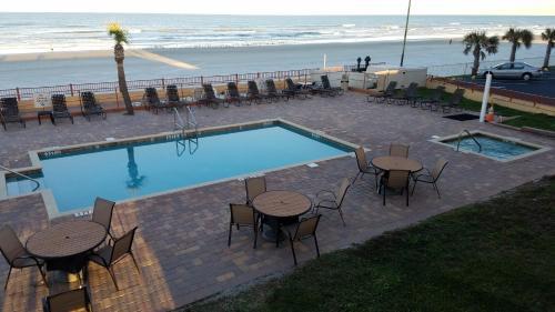 Hotel Econolodge Oceanfront