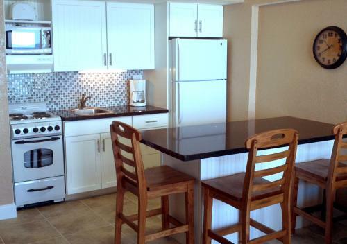 Hotel Daytona Beach Hawaiian Inn