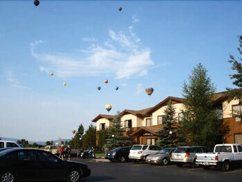 Steamboat Mountain Lodge