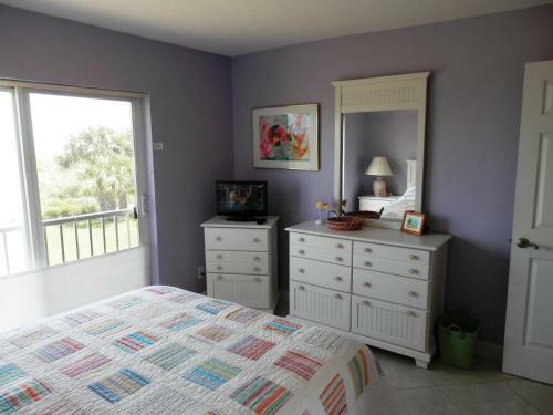 Ocean Village Capstan 222