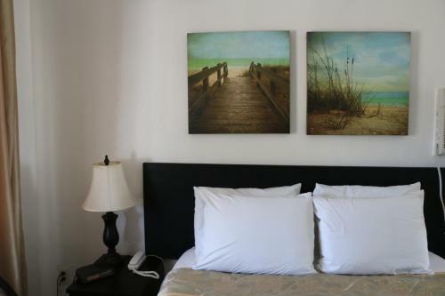 Motel Breakaway Inn Guest House