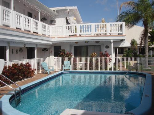 Motel Breakaway Inn Guest House