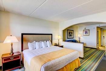 Hutchinson Island Plaza Hotel & Suites