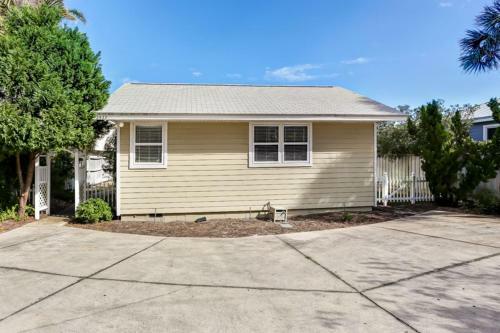 2922 South Fletcher
