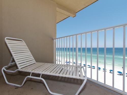 Apartamento Emerald Towers West 5004