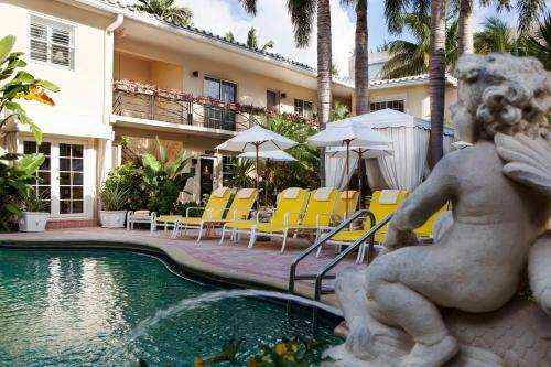 La Casa Hotel