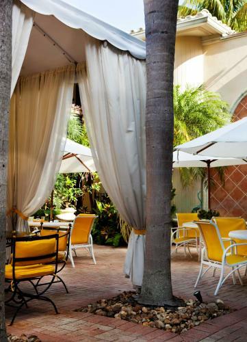 La Casa Hotel
