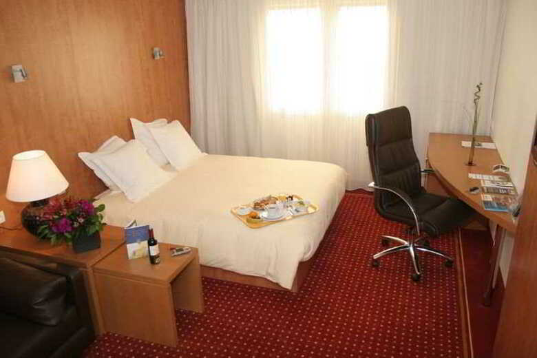 Hotel Quality Suites Bordeaux & Spa