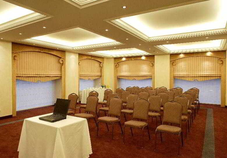 Hotel Piraeus Theoxenia