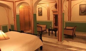 Hotel The Raj Palace