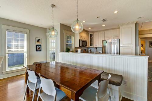 146 South Fletcher