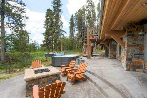 Sunrise Ski Haus