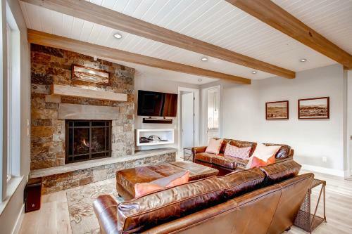 Sunrise Ski Haus