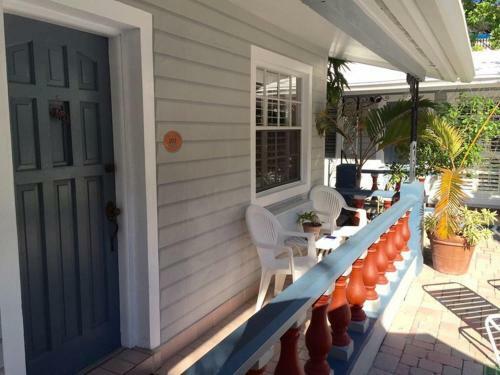 Hostal Coral Reef Guesthouse