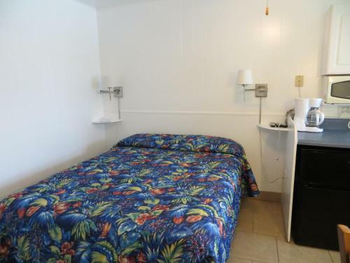 Hotel Dolphin Inn