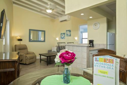 Aparthotel Windjammer Resort And Beach Club