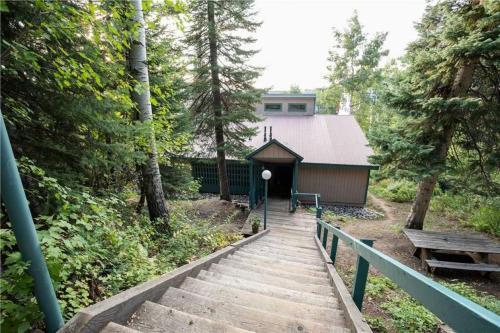 Rebel Hollow Chalet