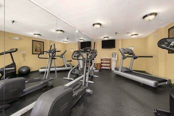 Hotel Baymont Inn & Suites - Gainesville