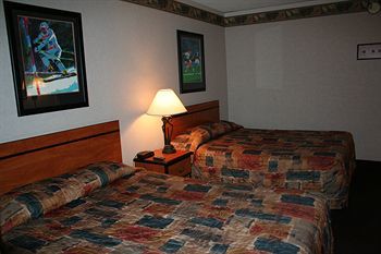 Lodge Ptarmigan Inn