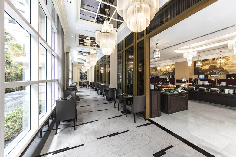 Hotel Grande Centre Point
