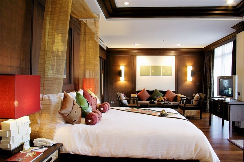 Hotel Alpina Phuket Nalina Resort & Spa