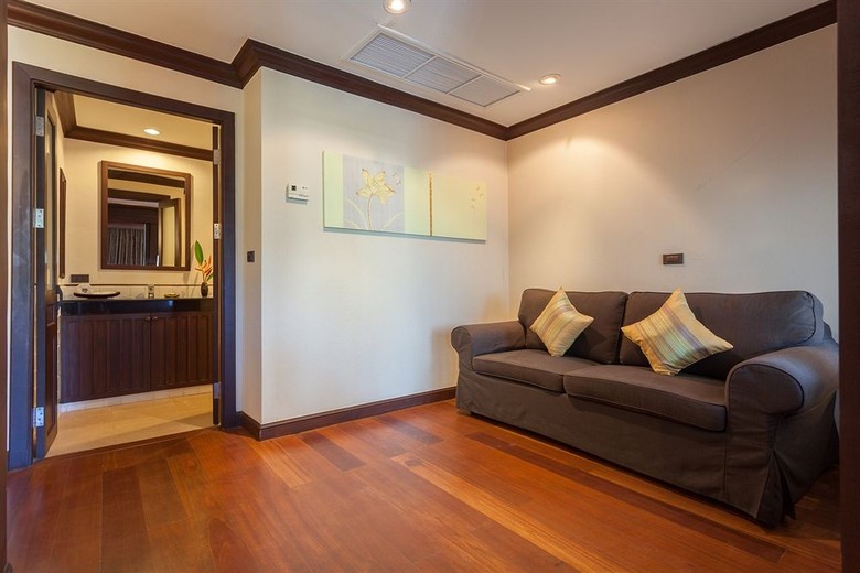 Hotel Alpina Phuket Nalina Resort & Spa
