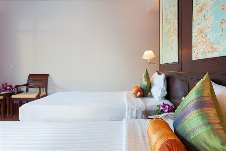 Hotel Alpina Phuket Nalina Resort & Spa