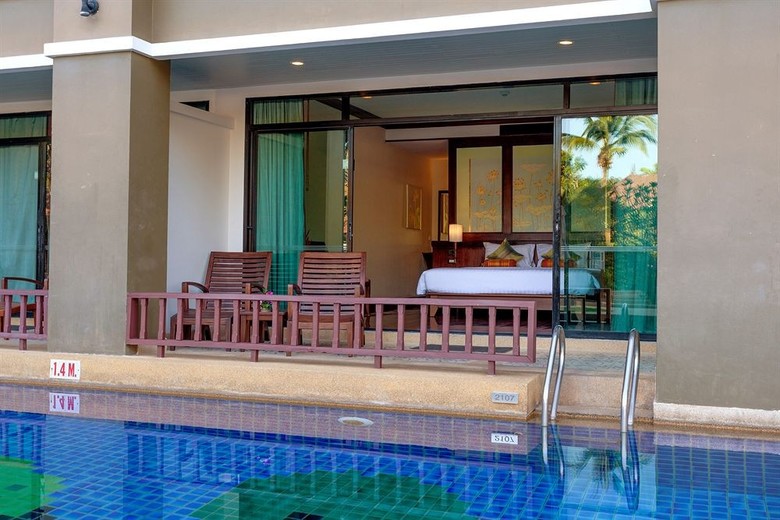 Hotel Alpina Phuket Nalina Resort & Spa