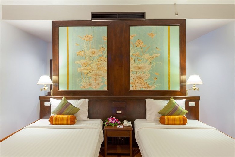Hotel Alpina Phuket Nalina Resort & Spa