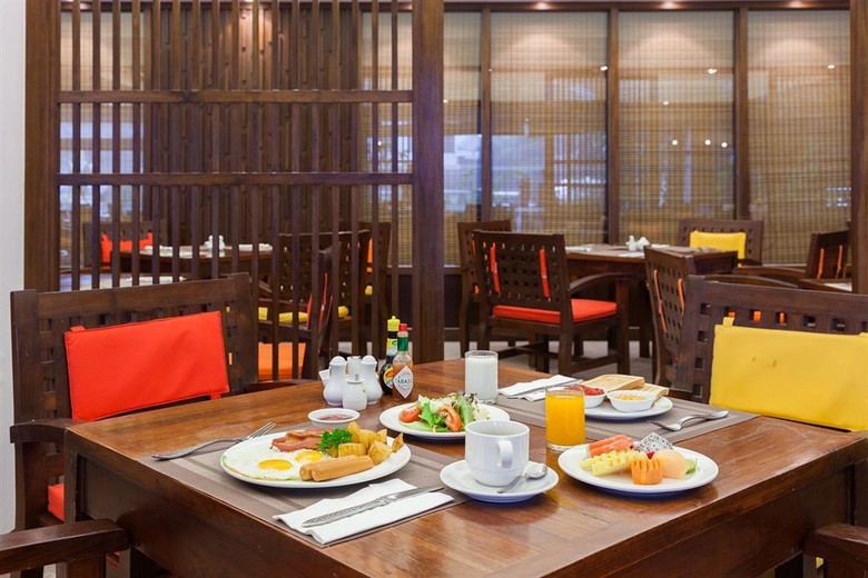 Hotel Alpina Phuket Nalina Resort & Spa