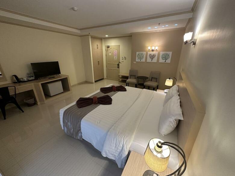 Hotel Thipurai City