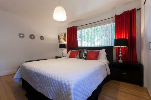 Hollywood Holiday Home