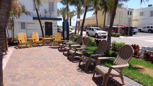 Posada Caribbean Suites Grandby Motel