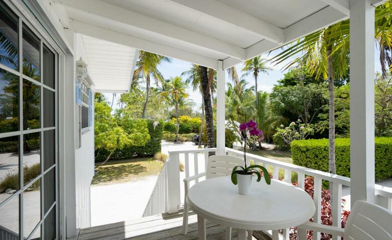 Hotel Pines & Palms Resort
