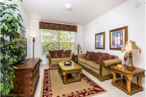 Three-bedroom Townhome Davenport