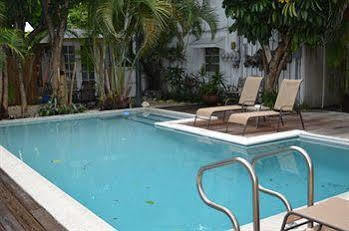 Apartamentos Papa's Hideaway