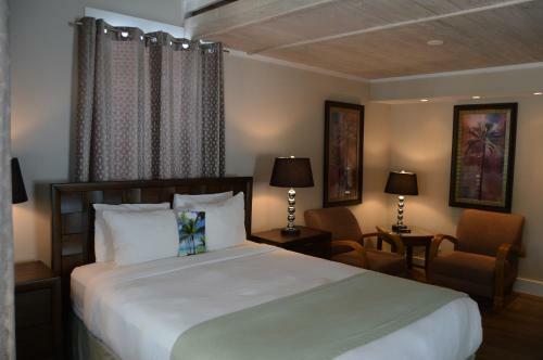 Posada Douglas House